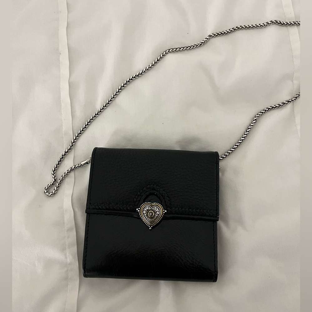 NWOT Vintage Brighton black leather tri-fold wallet with detachable crossbody